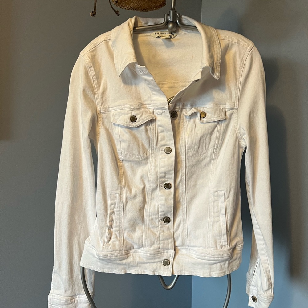 White denim jacket. Jones New York